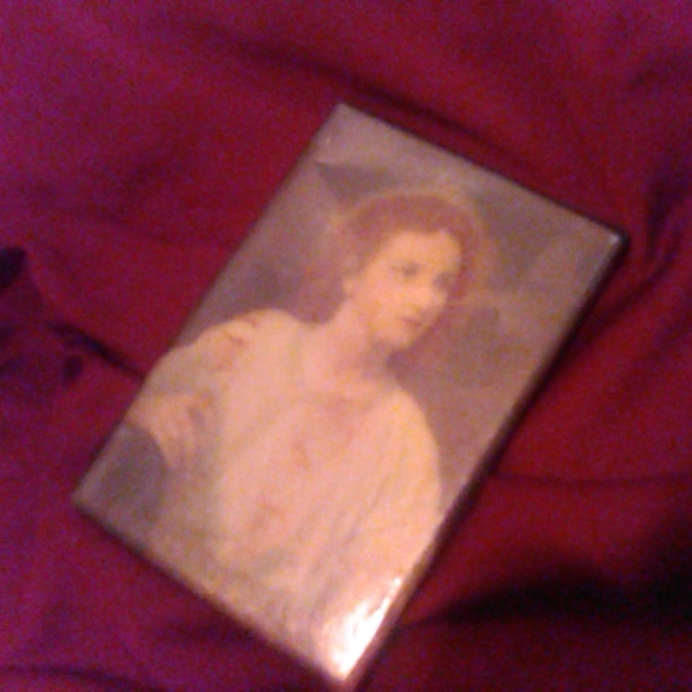 Young Jesus compact mirror